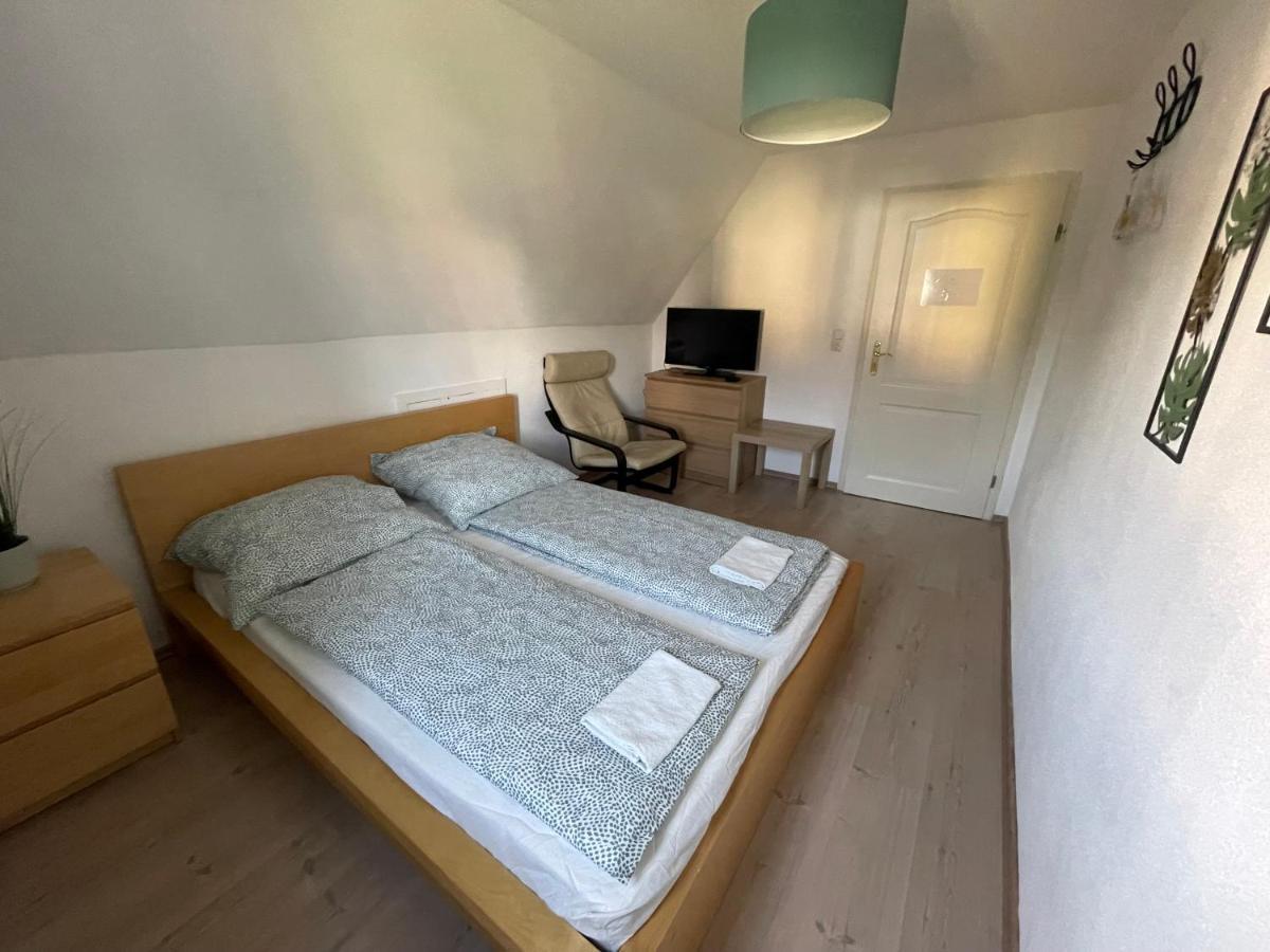 #7 Doppelzimmer Mit Gemeinschaftsbad Homestay Memmingen